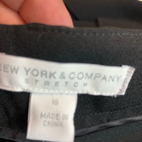 New York & Co. Skirt - Picture 4 of 5